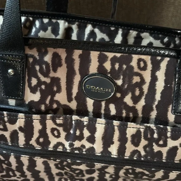 Gently Loved Coach Large Getaway Ocelot Print Nylon Diaper /Weekender Tote Bag - Picture 2 of 12